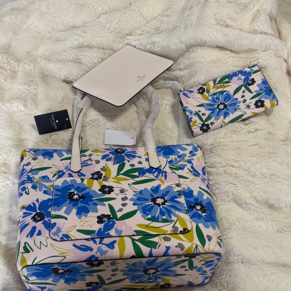 Kate Spade Large Tote Set in Festival Floral Includes Wristlet and Pouch NWT - Picture 2 of 12